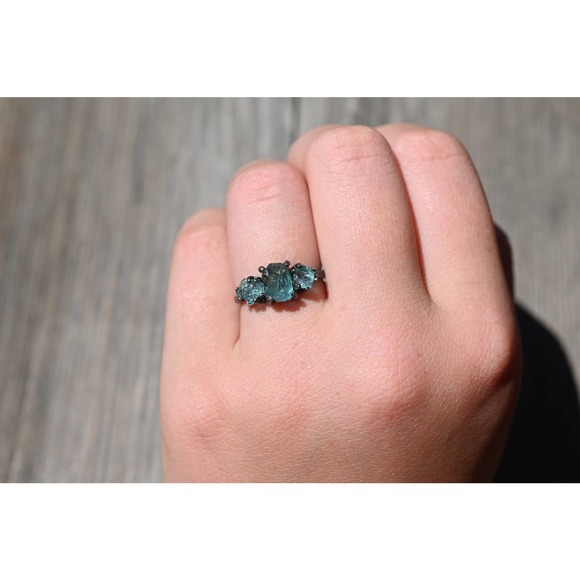 Aquamarine Ring, Raw Aquamarine Ring, raw crystal ring, rings for… - Picture 3 of 7
